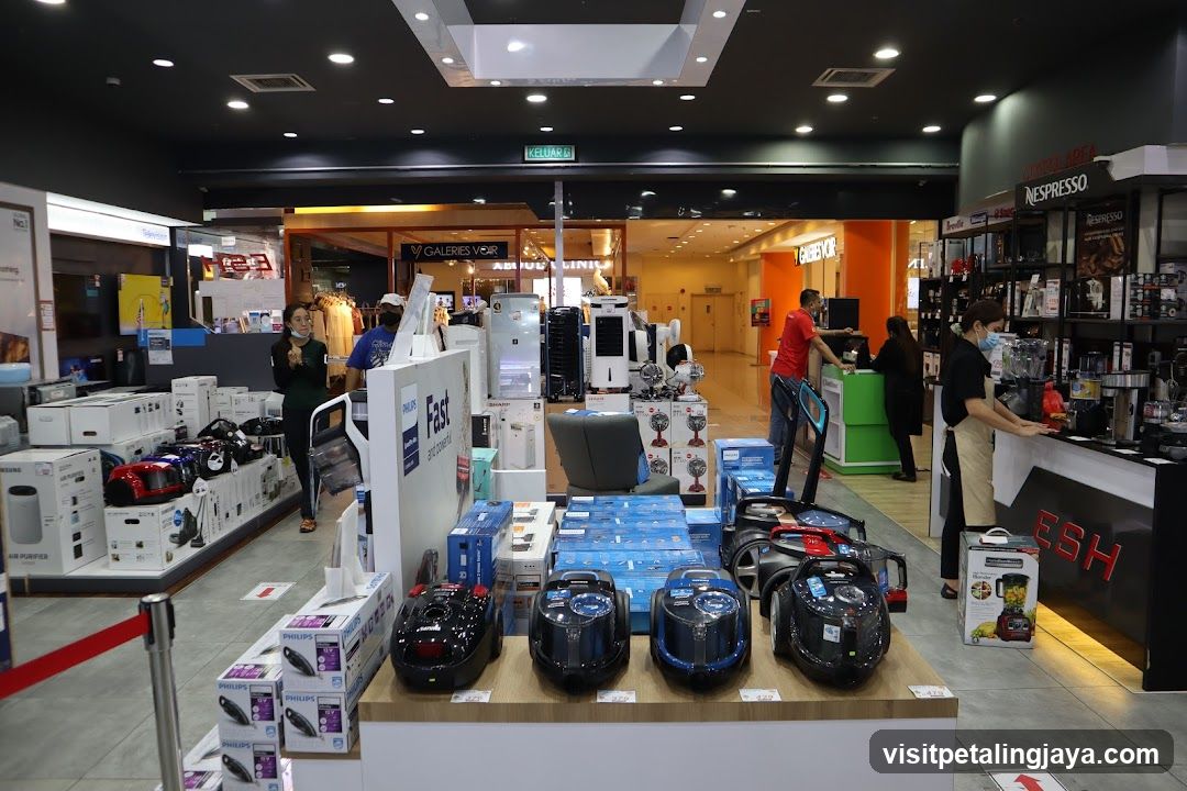 Electronics Store Display