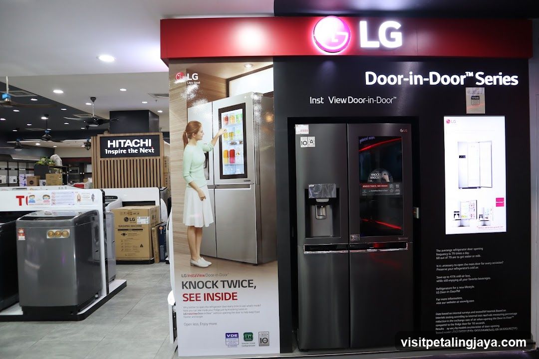 LG Door-in-Door Refrigerator Display