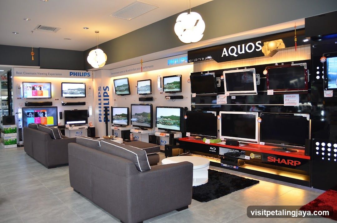 Electronics Store Display