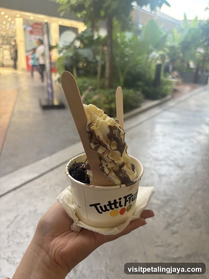 Tutti Frutti Frozen Yogurt