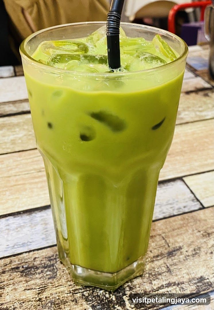 Iced Matcha Latte