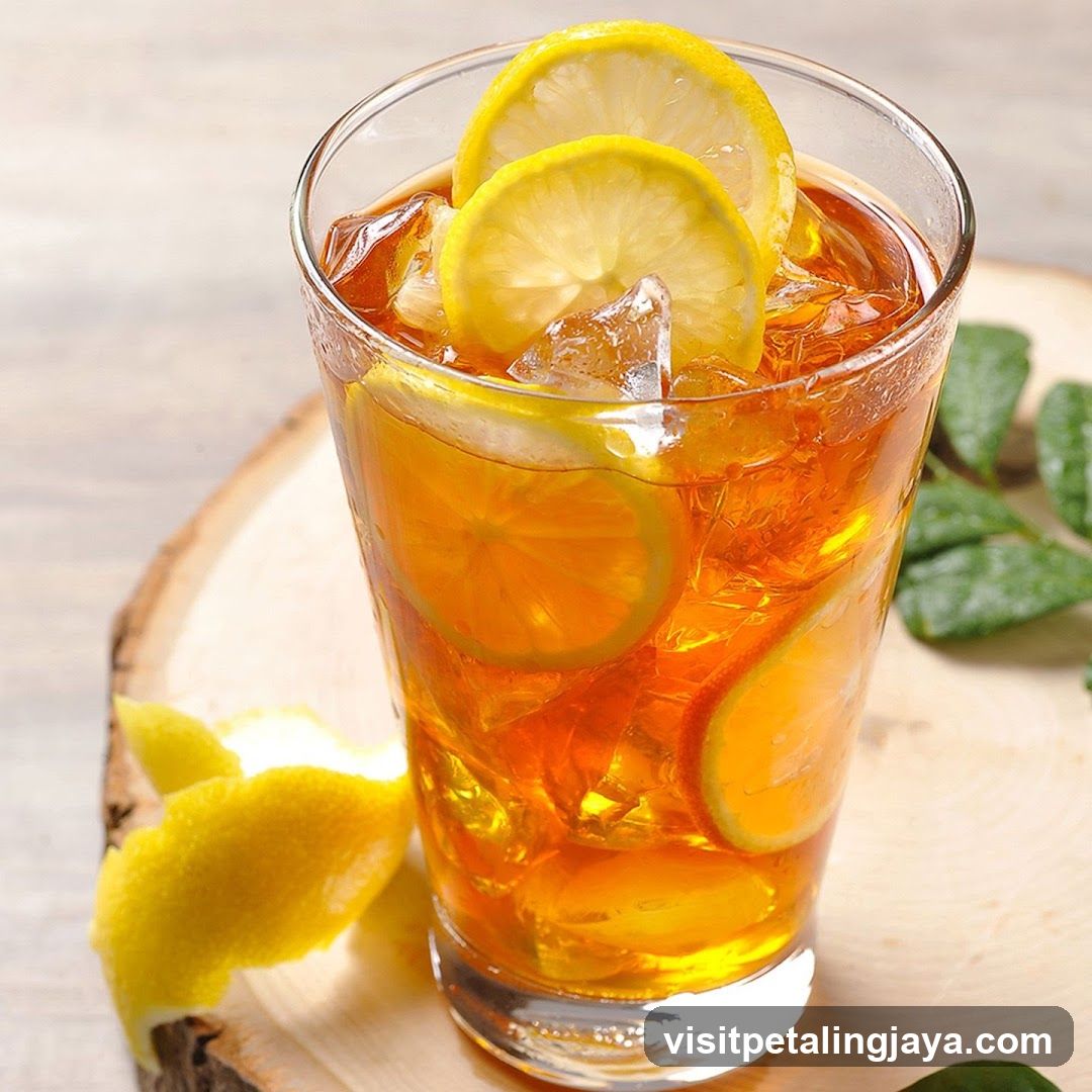Iced Tea with Lemon