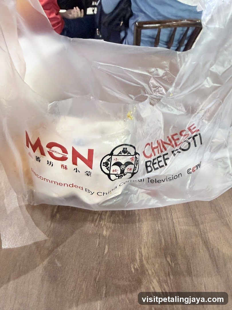 Chinese Beef Roti Bag
