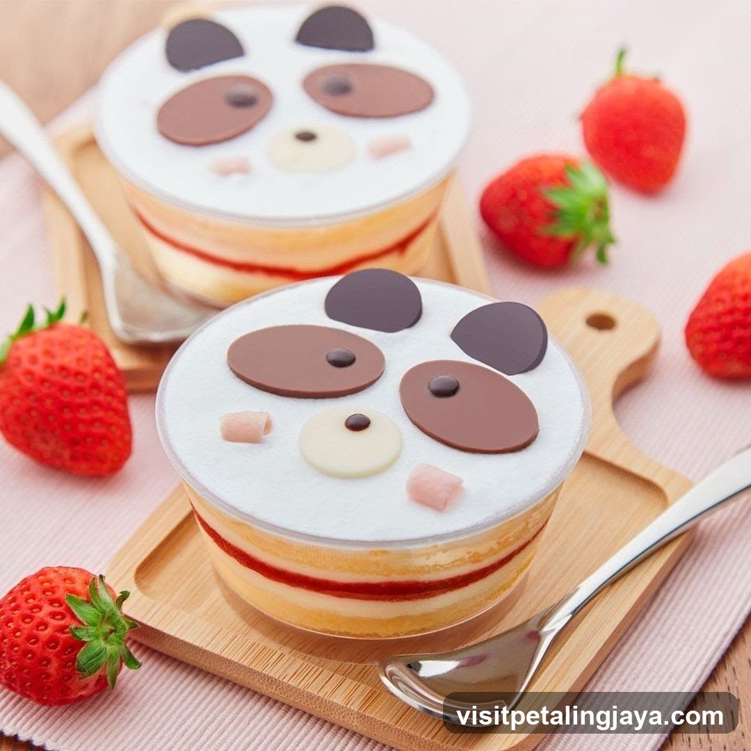 Panda Cakes with Strawberries