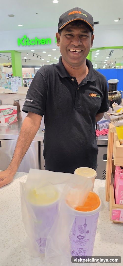 Juice World Employee