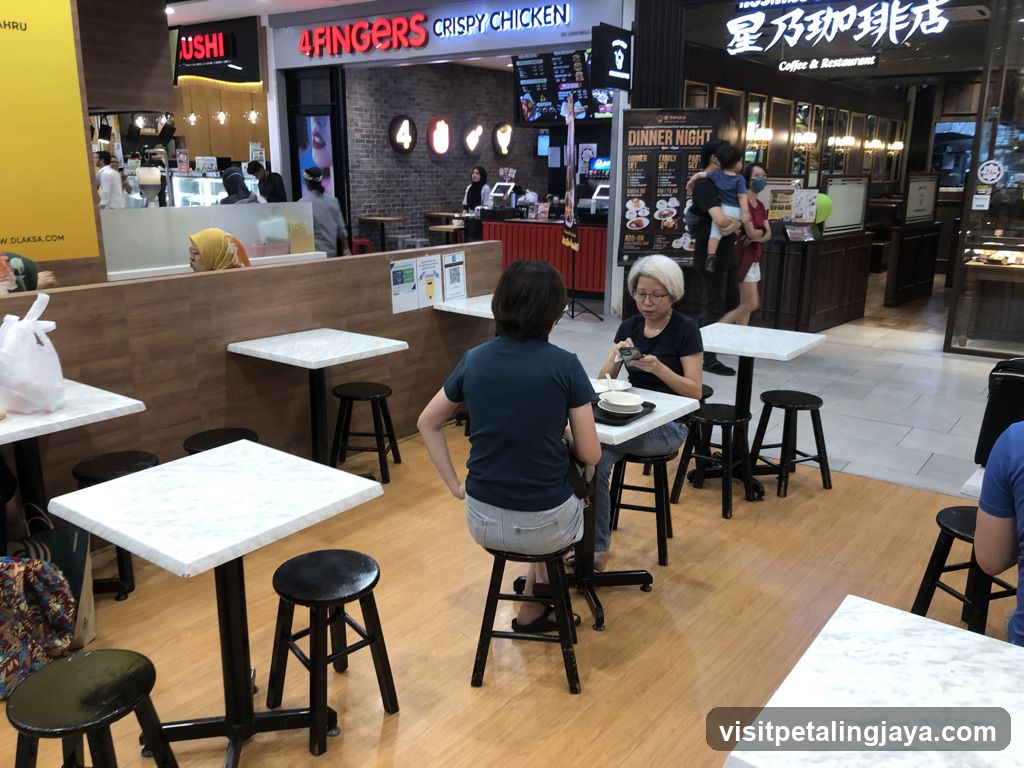 Restaurant Dining Area
