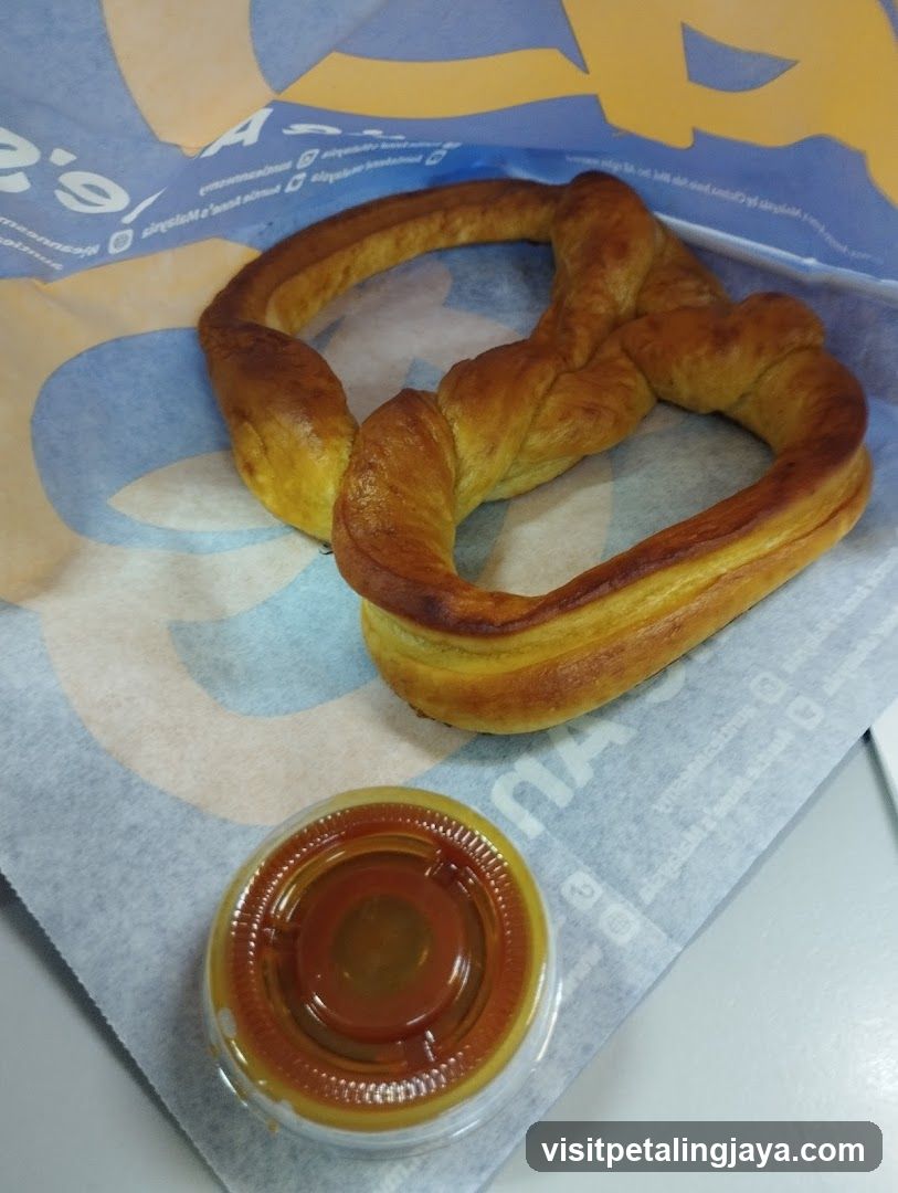 Pretzel with Dip