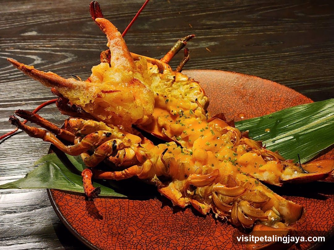 Baked Lobster with Cheese Sauce