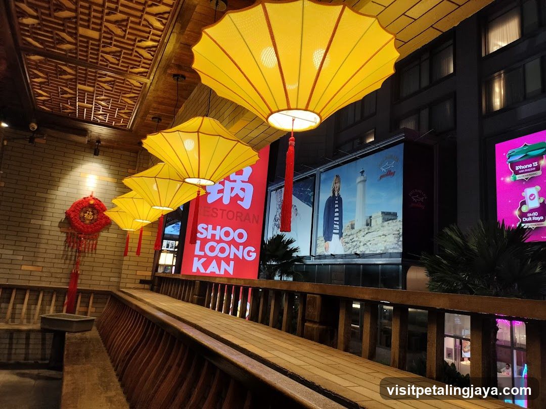Shoo Loong Kan Restaurant Exterior
