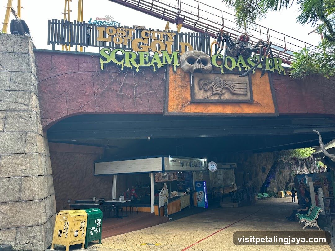 Lost City of Gold Scream Coaster Entrance