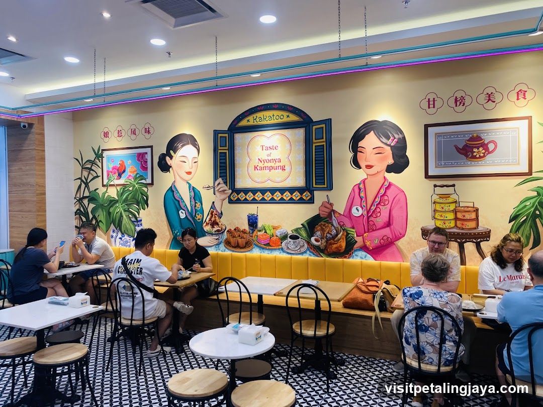Nyonya Kampong Restaurant Interior