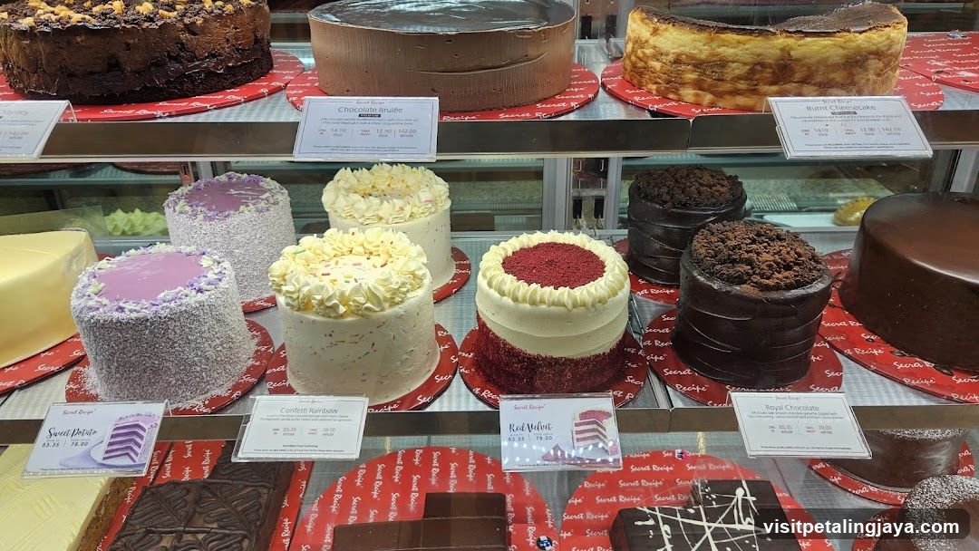 Cake Display Case