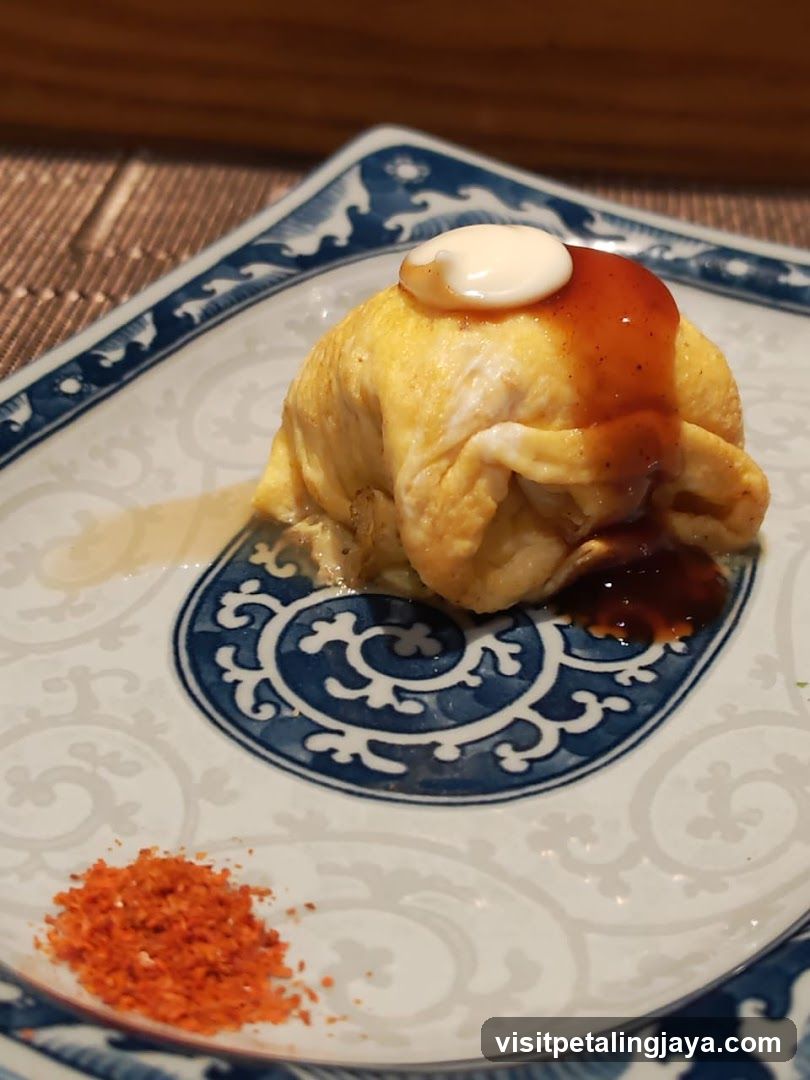 Omelette Roll with Sauce and Spice