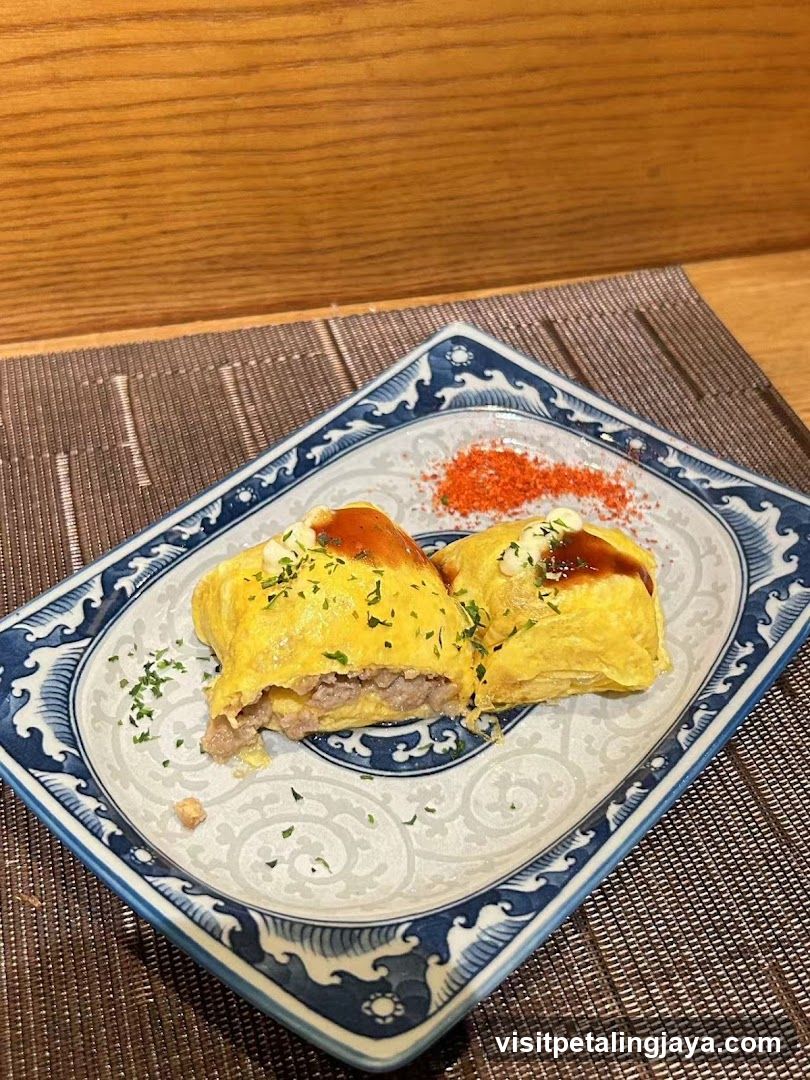 Omelette Roll with Seasoning