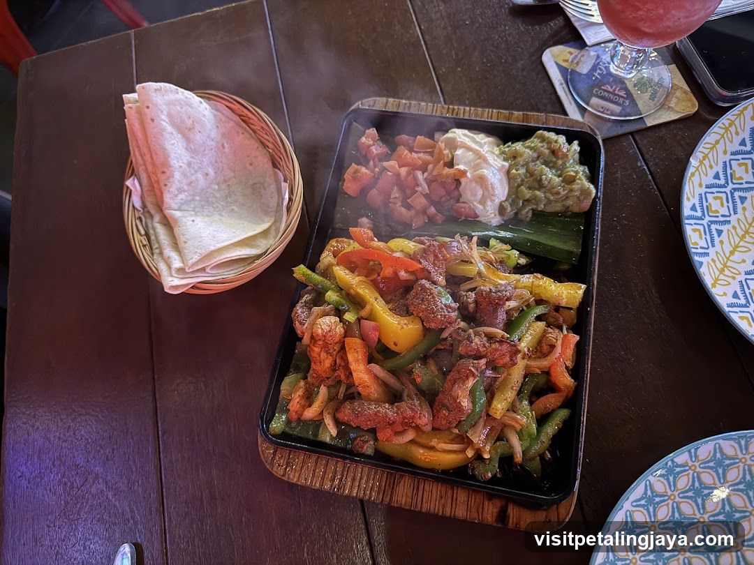 Fajita Platter with Tortillas and Guacamole