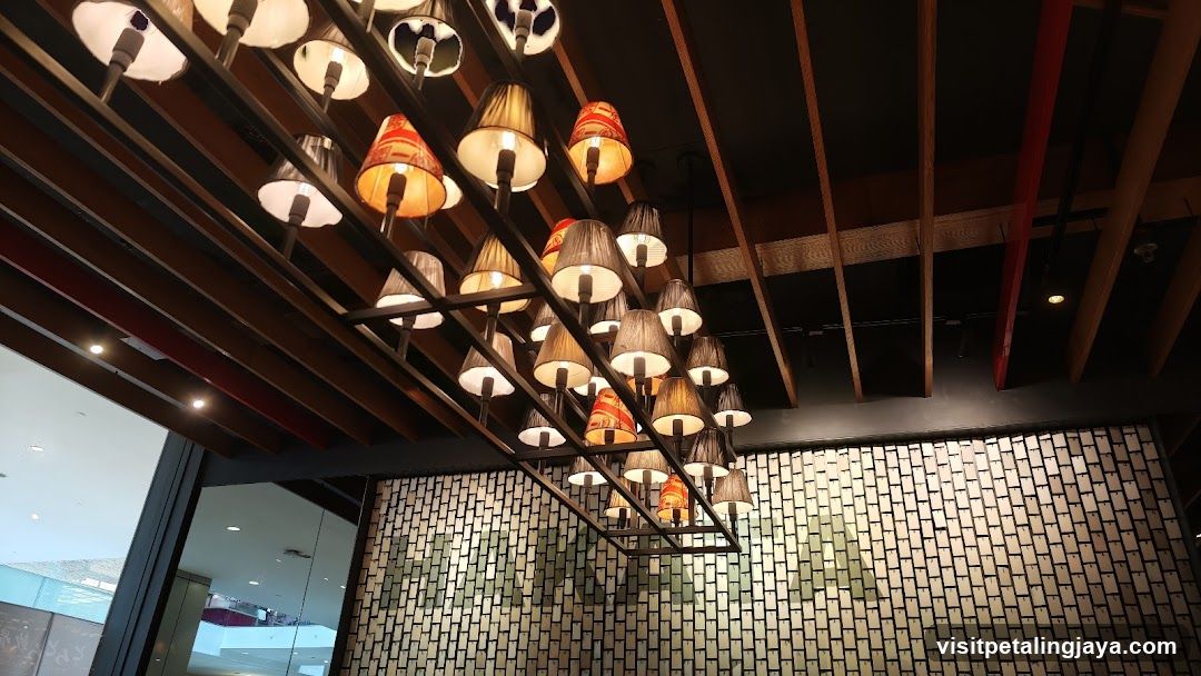 Interior Lighting and Wall Design