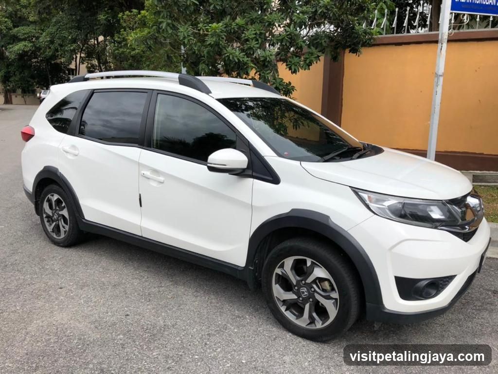White Honda HR-V parked on street