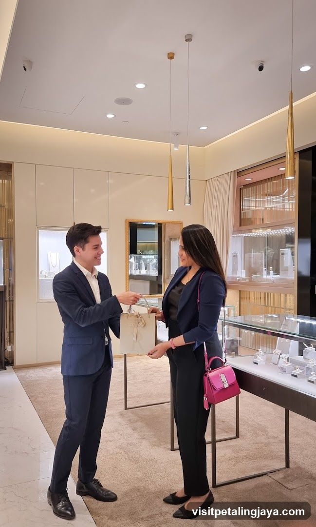 Jewelry Store Interior Interaction