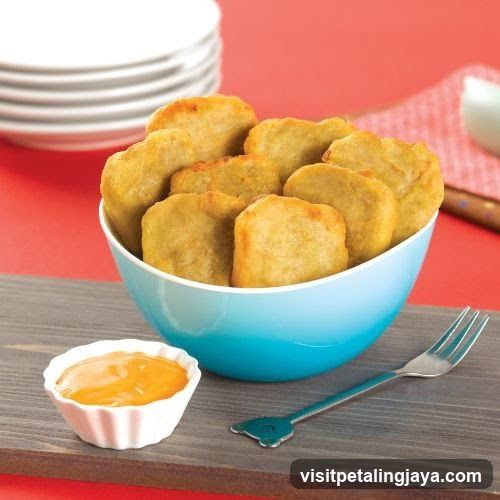 Fried Chicken Patties with Sauce