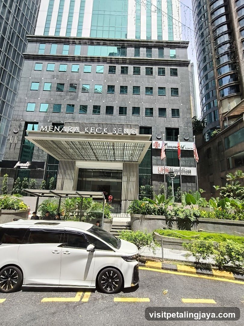 Menara Rock Feng Entrance
