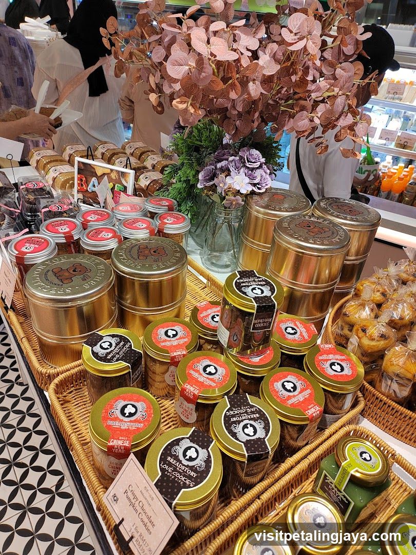 Bakery and Tea Display