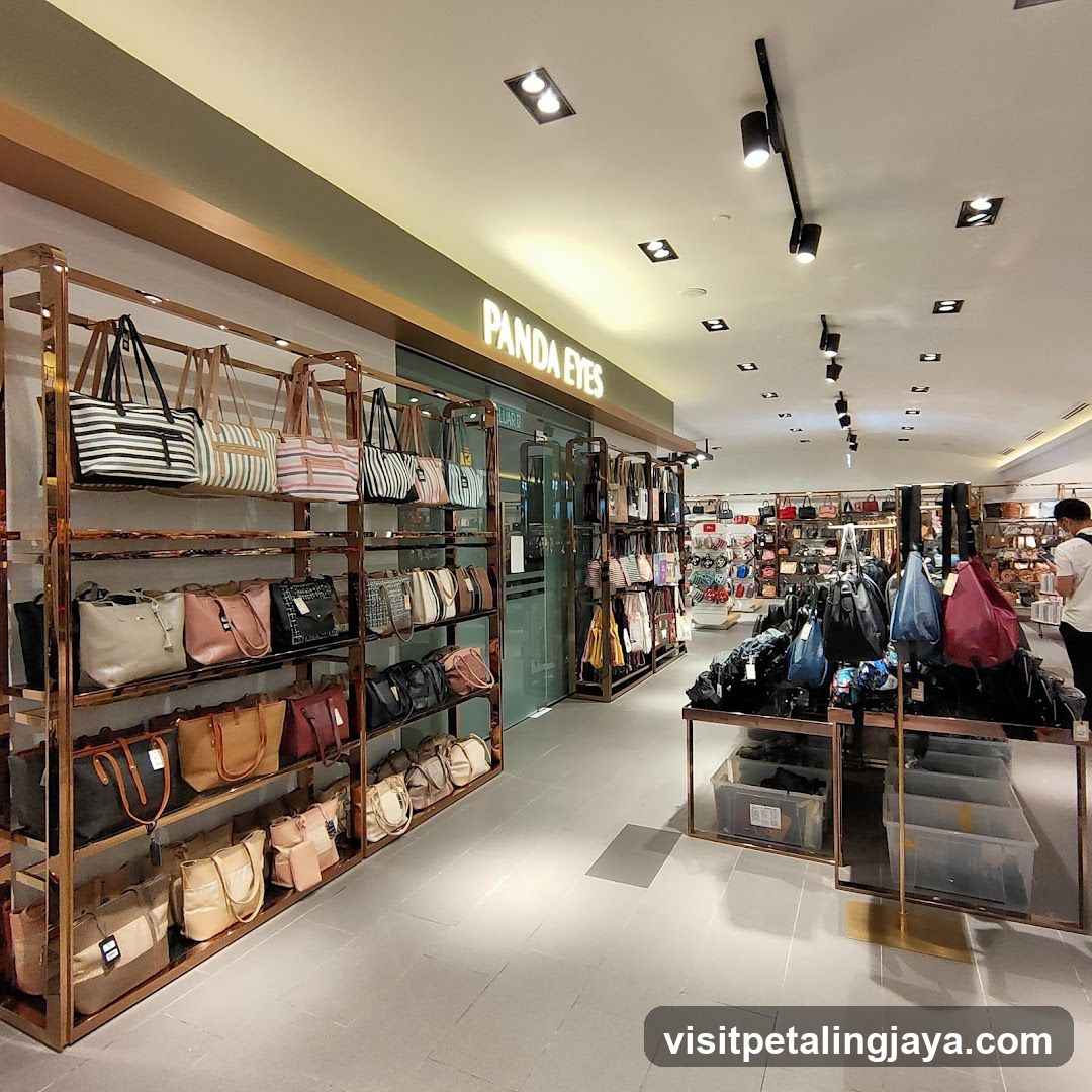 Panda Eyes Store Interior