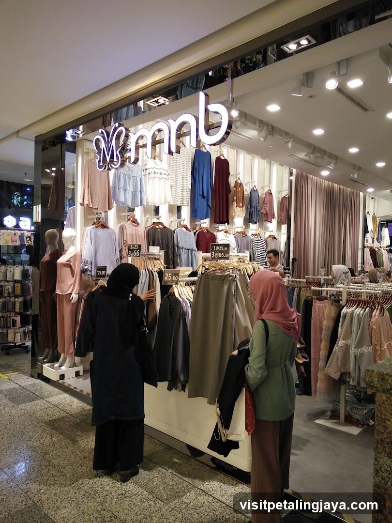 Fashion Store Interior Display