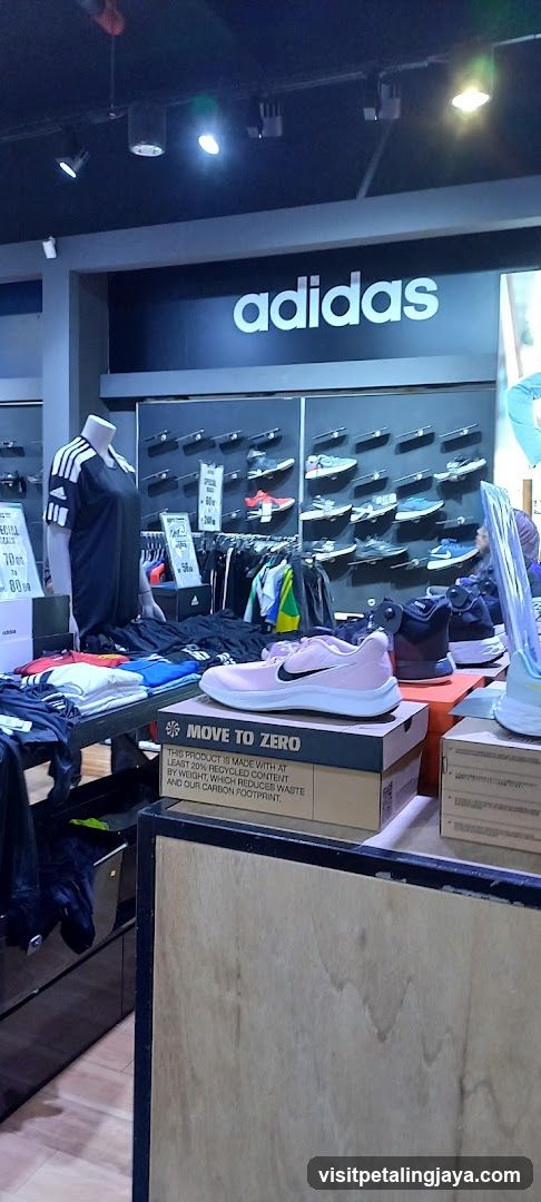 Adidas Store Interior Display