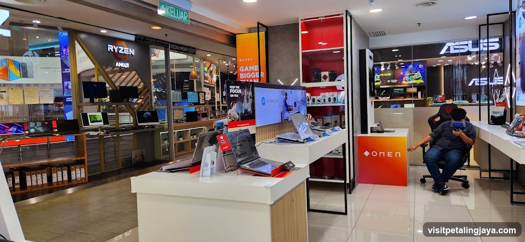 Tech Store Interior Display