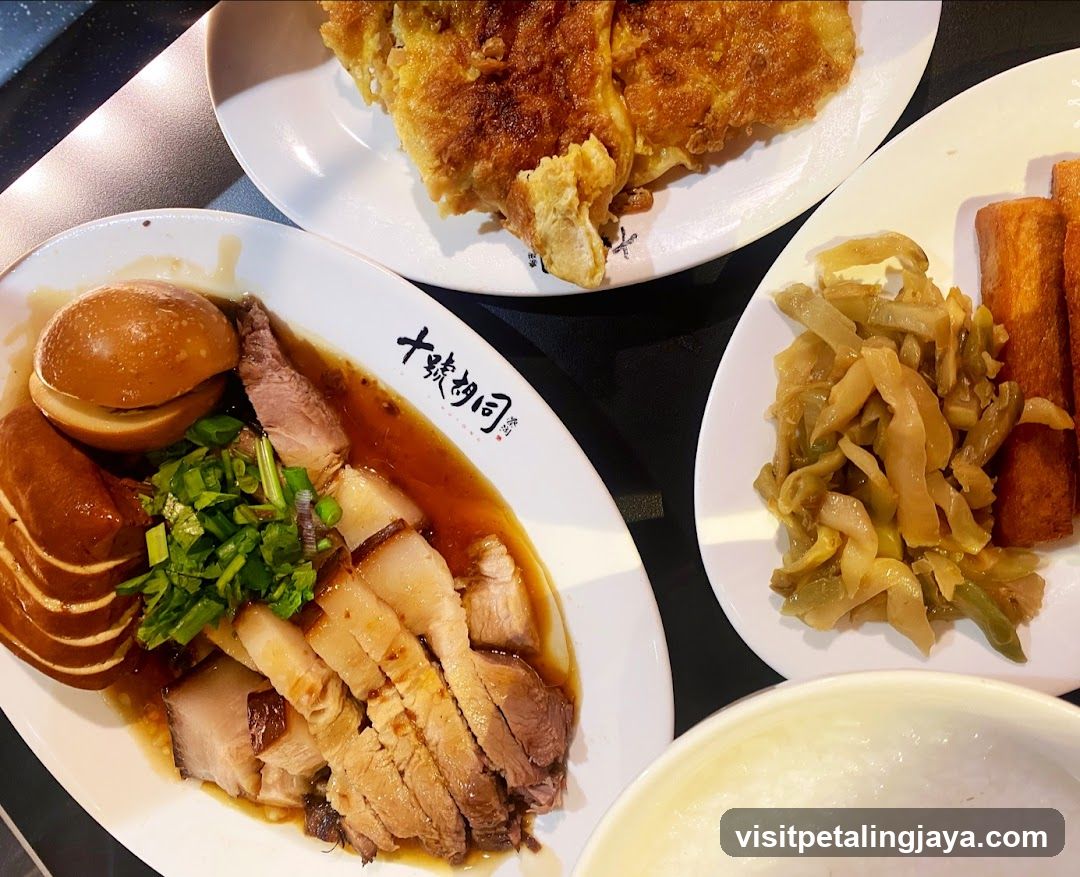 Lao Xie Hutong Lunch Spread