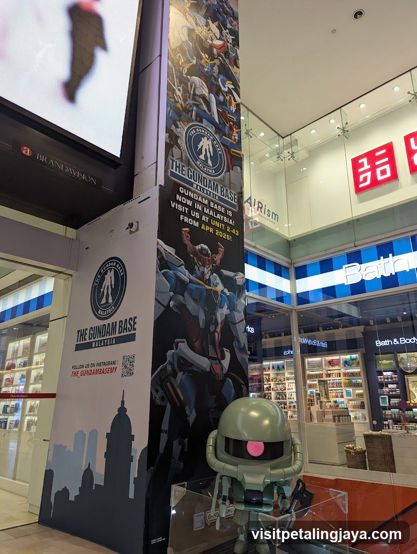 Gundam Base Malaysia Advertisement