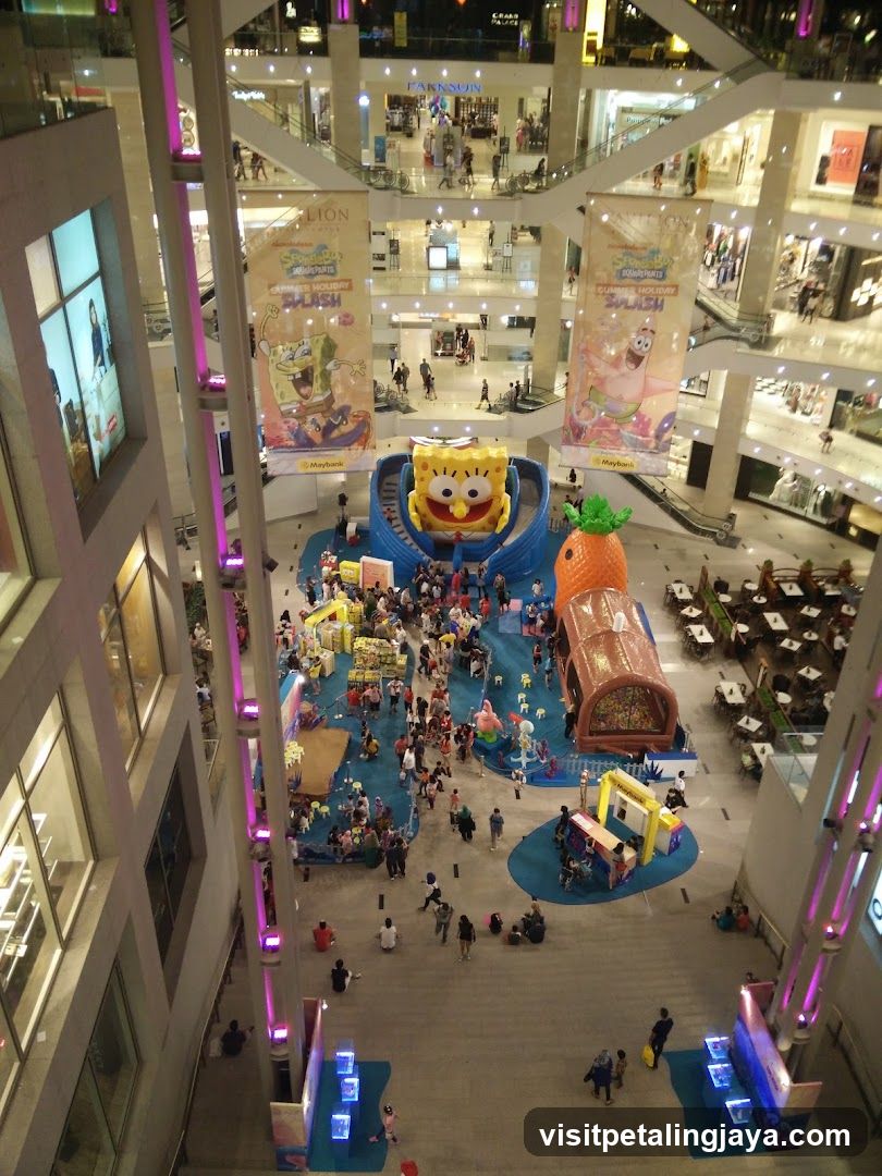 SpongeBob SquarePants Splash Zone in Mall