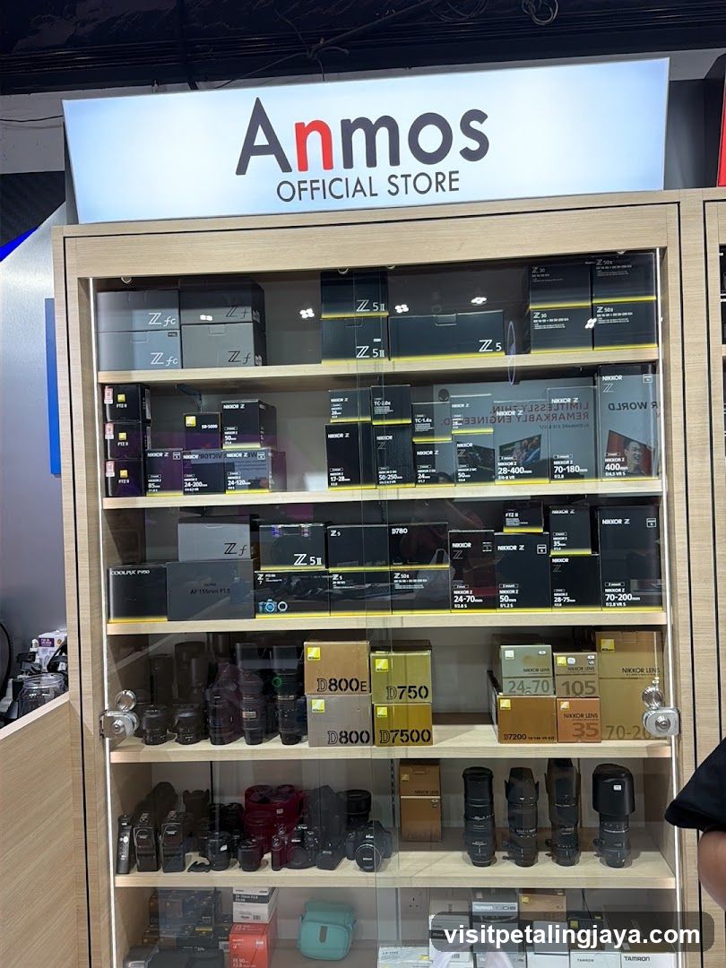 Anmos Official Store Display