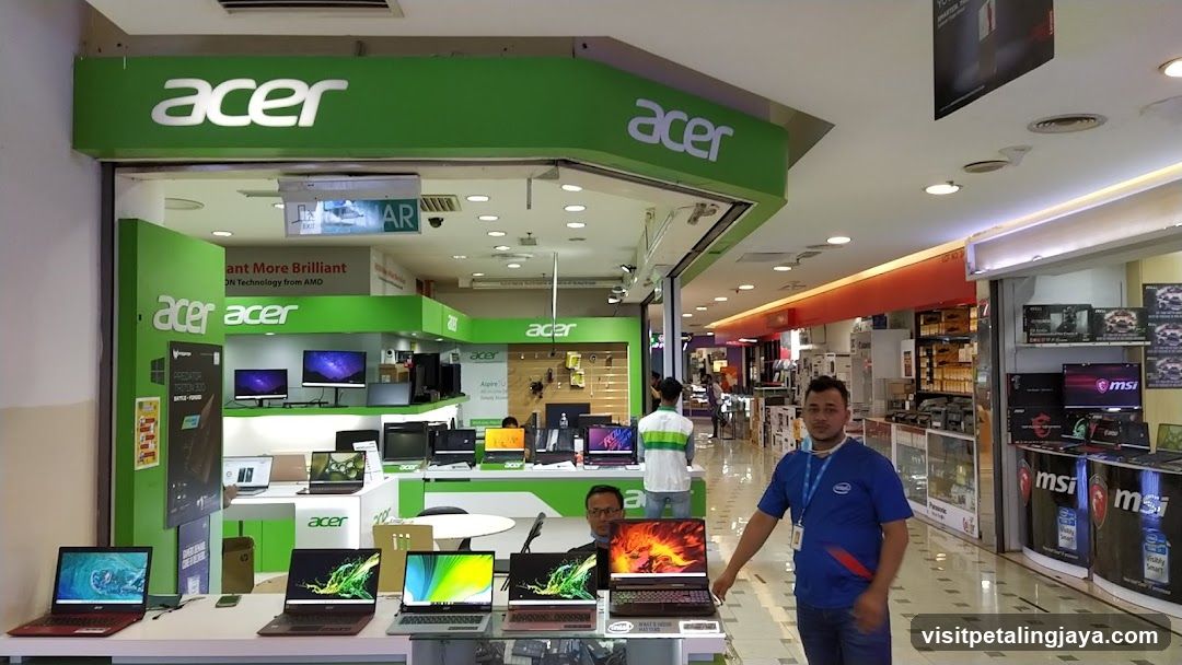 Acer Concept Store Plaza Lowyat