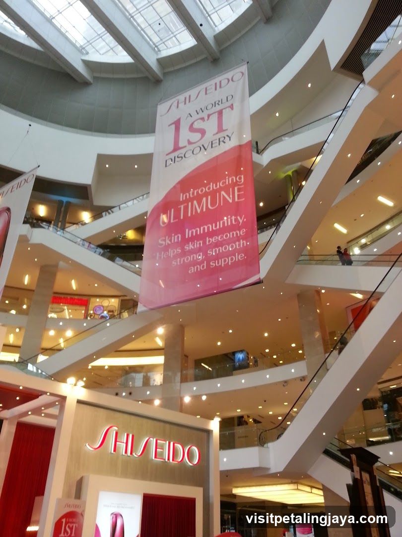 Shiseido Advertisement in Mall