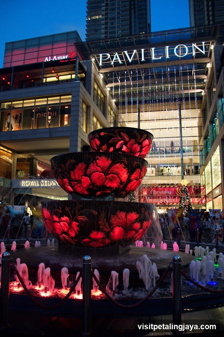 Pavilion Fountain Display