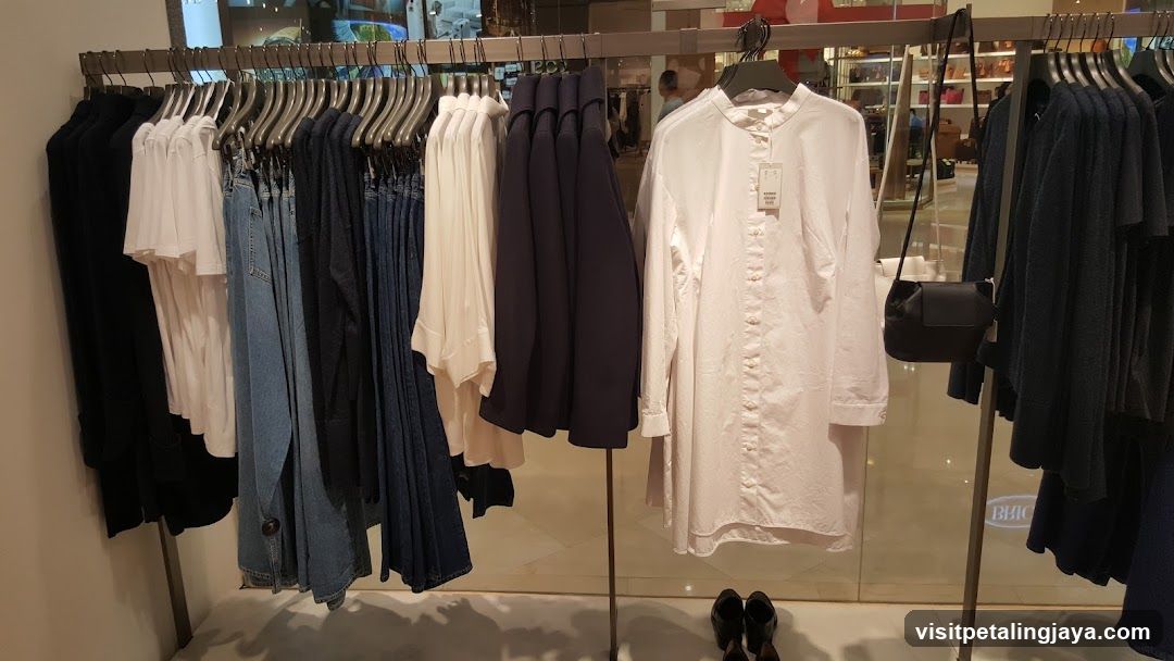 Clothing Display Rack