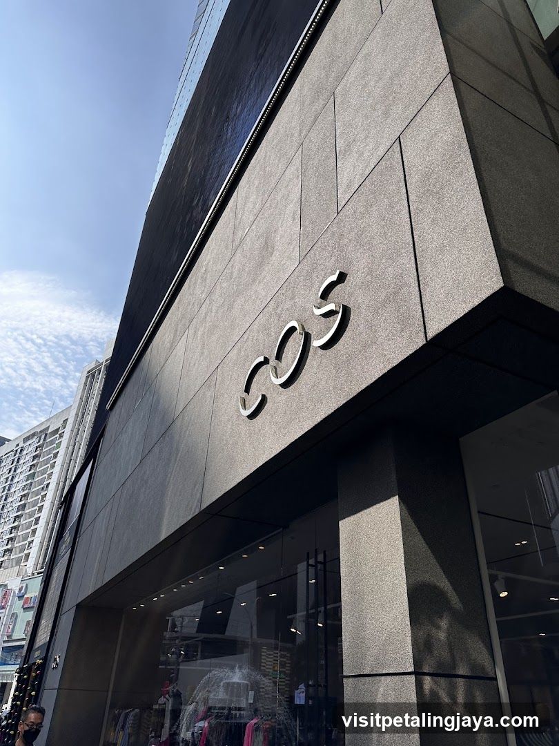 COS Store Facade