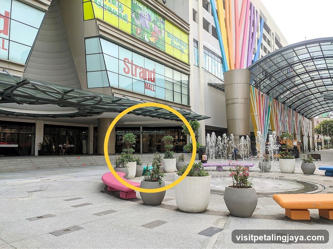 Strand Mall Entrance