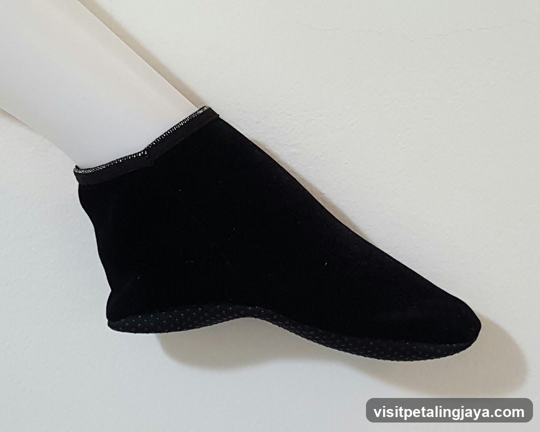 Black Sock Footwear on Mannequin Leg