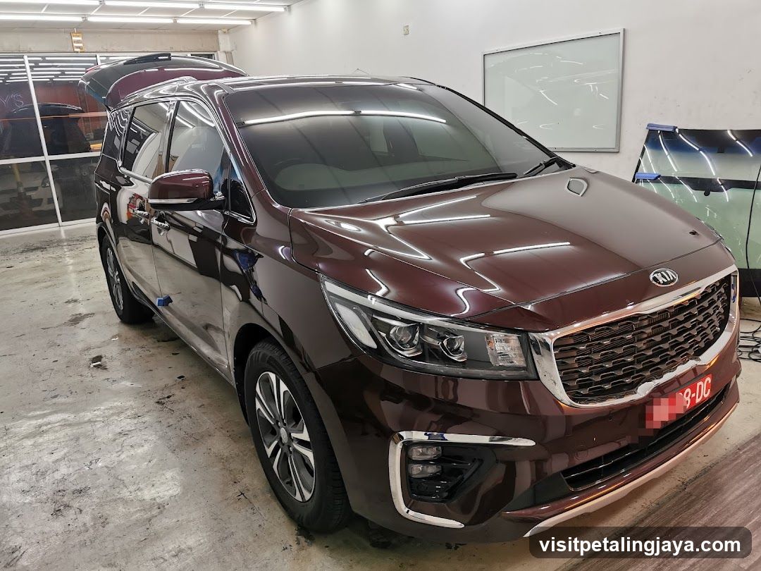 Kia Carnival in Workshop