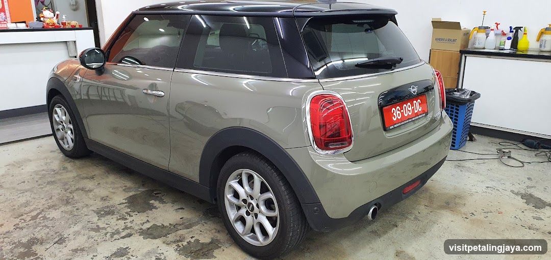Mini Cooper in Workshop