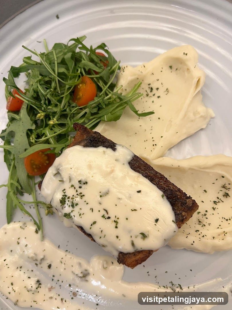 Fish with Arugula and Cream Sauce