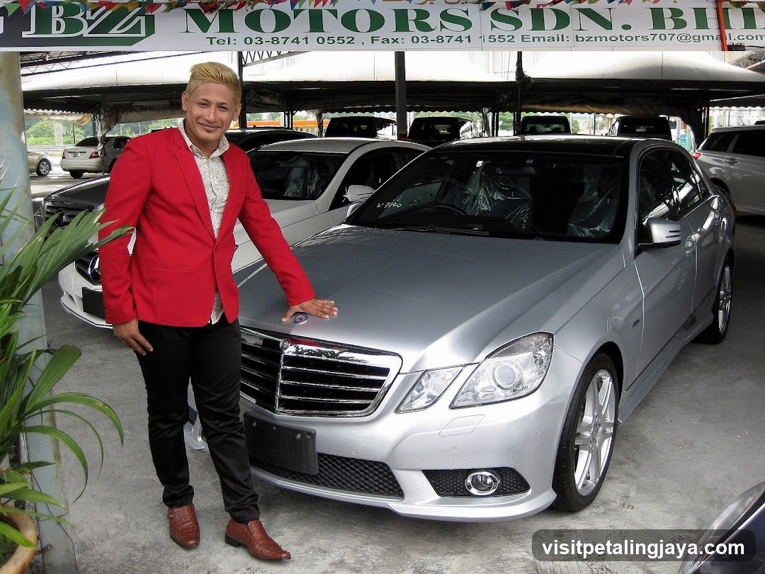 Car Sales Display with Staff