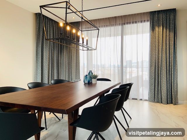 Modern Dining Room Interior
