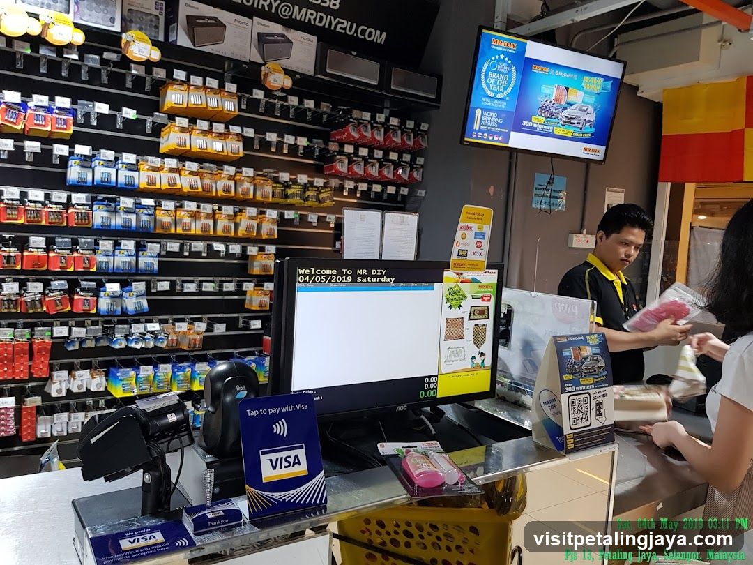 DIY Store Interior