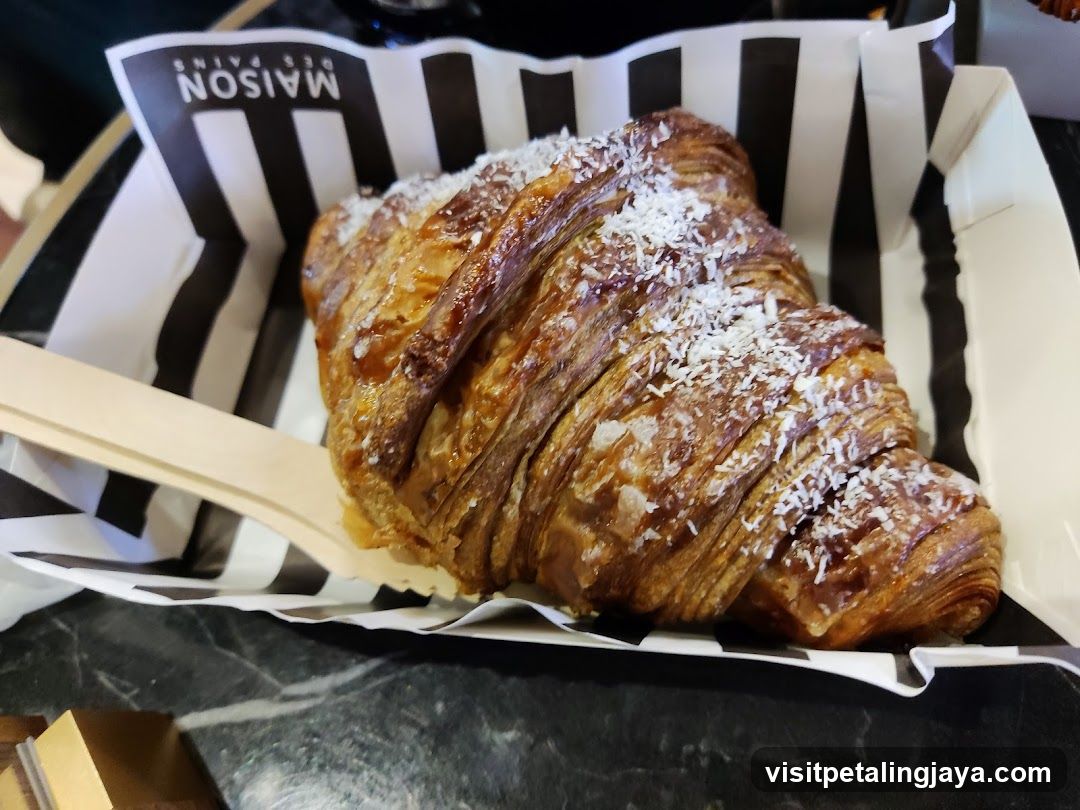 Croissant with Coconut