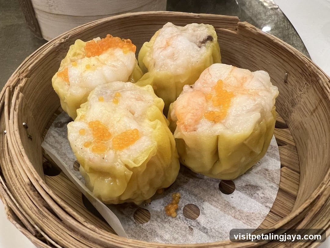 Steamed Dumplings in Bamboo Basket
