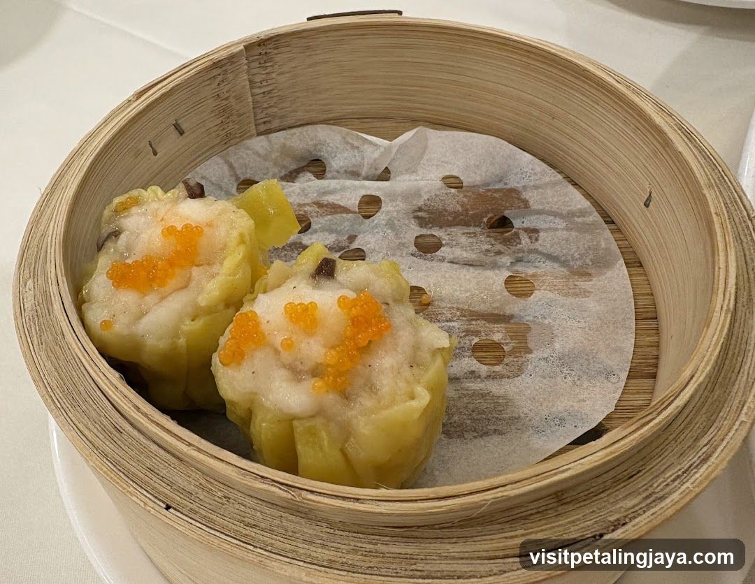 Steamed Dumplings with Roe Topping