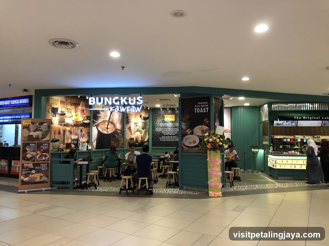 Bungkus Kafeaw Interior View